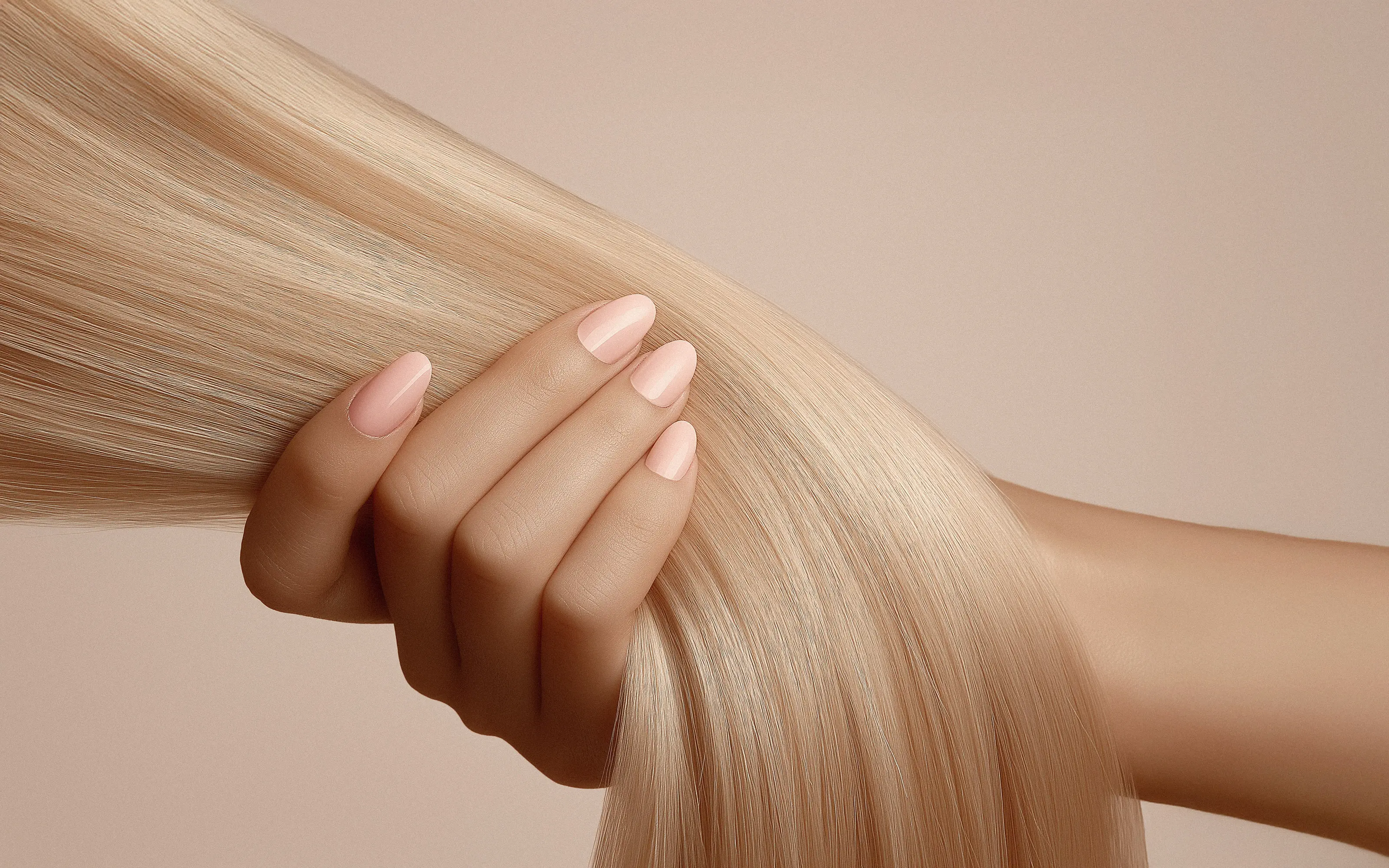 Image by notthoff La Biosthétique Friseur C Perücken Extensions 17